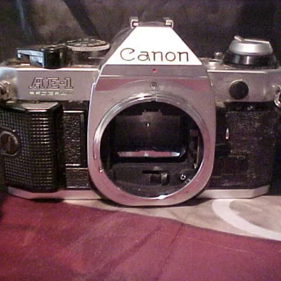 Vintage CANON AE-1 35mm Film Camera (Body Only)